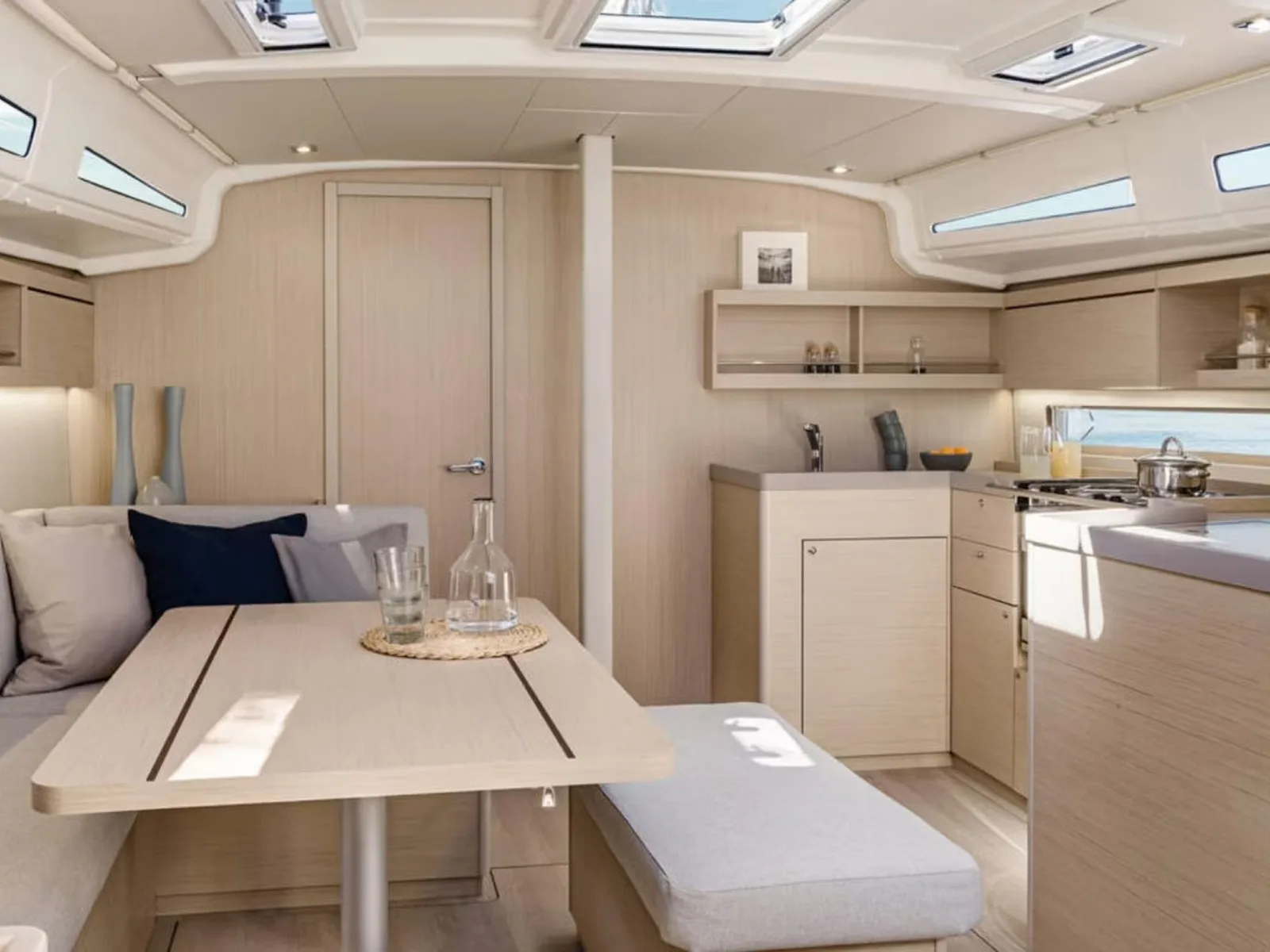 Sunsail 42 Premium