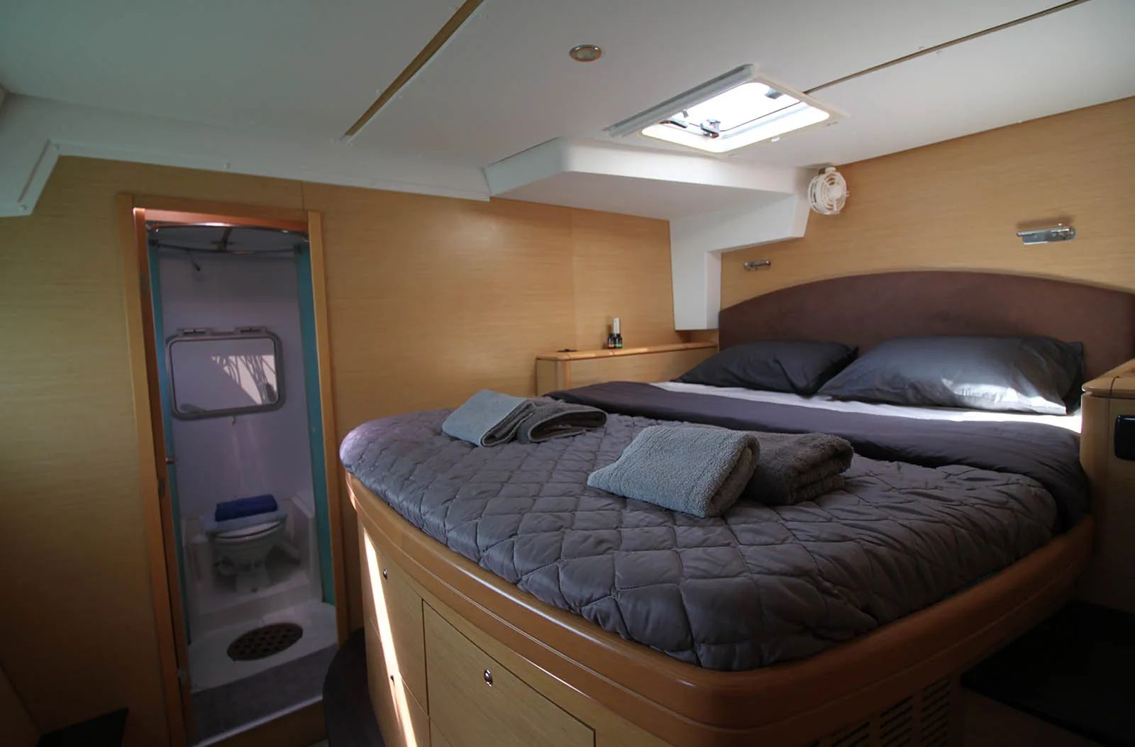 The Full House - (A/C - Generator - Refit 2021)