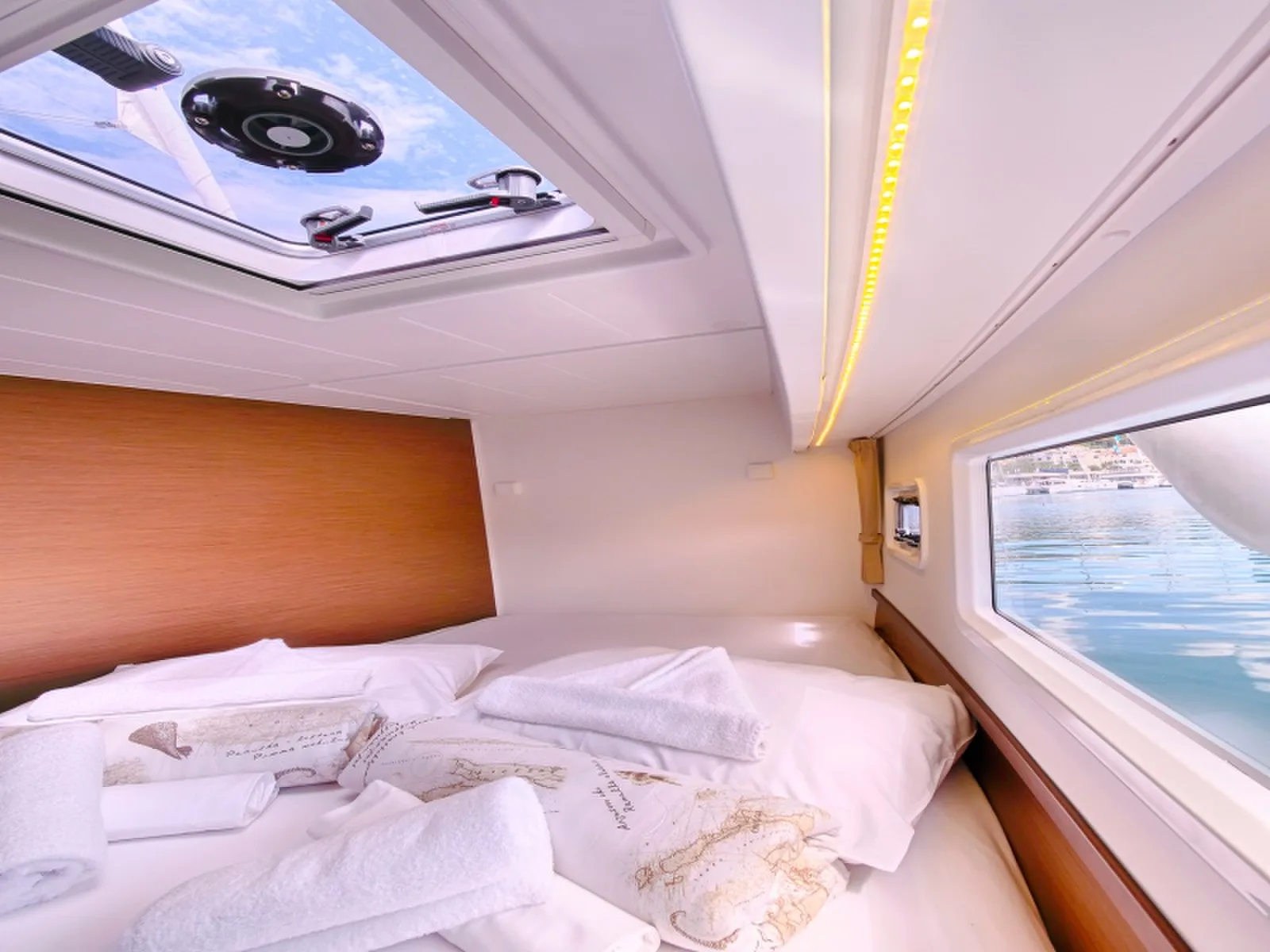 SEA VOYAGER 