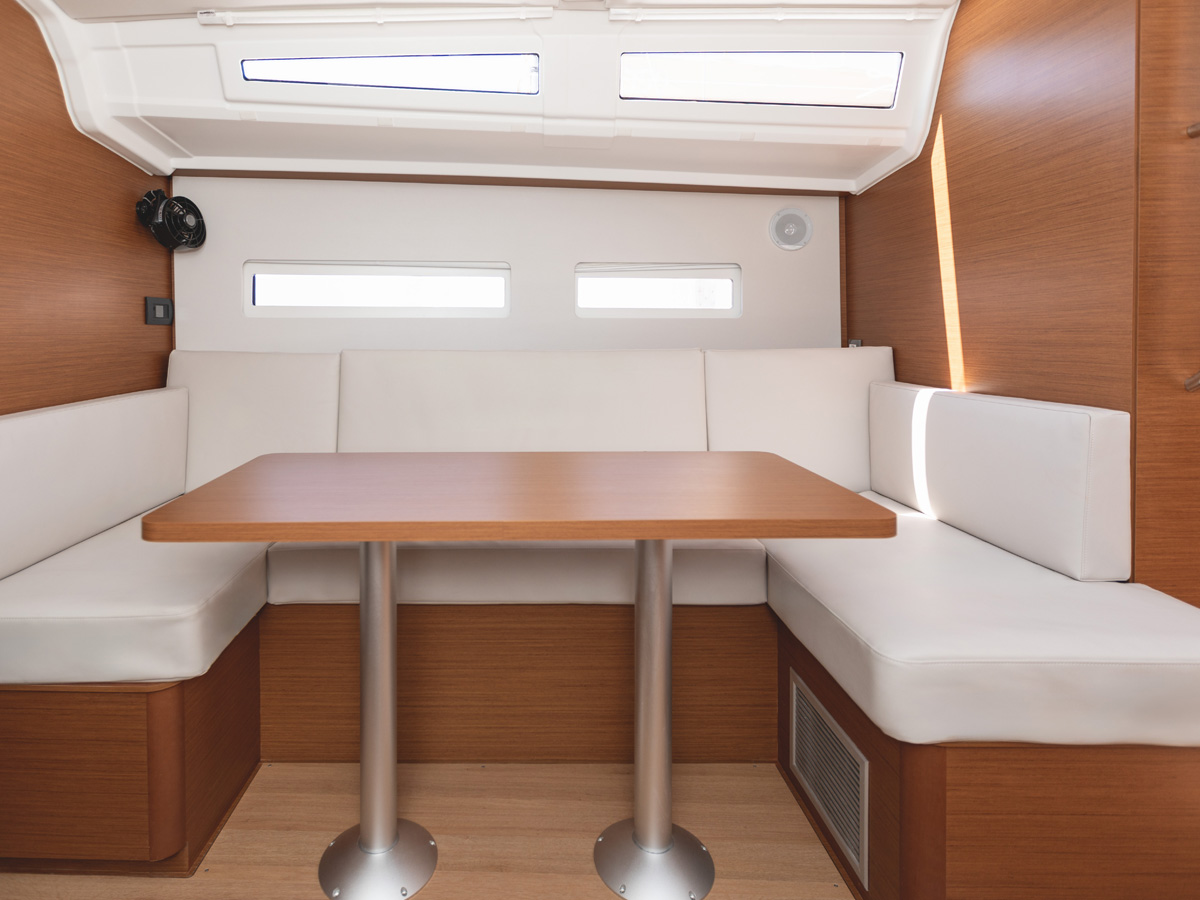 OLIVER new 2025 (air condition, solar panels)