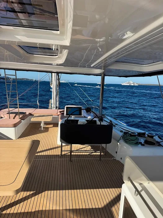 Montecristo (SXM) - FIRST CLASS
