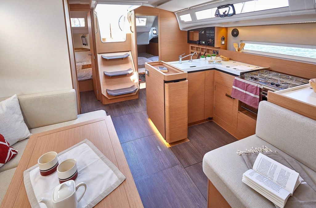 Sunsail 410 Classic