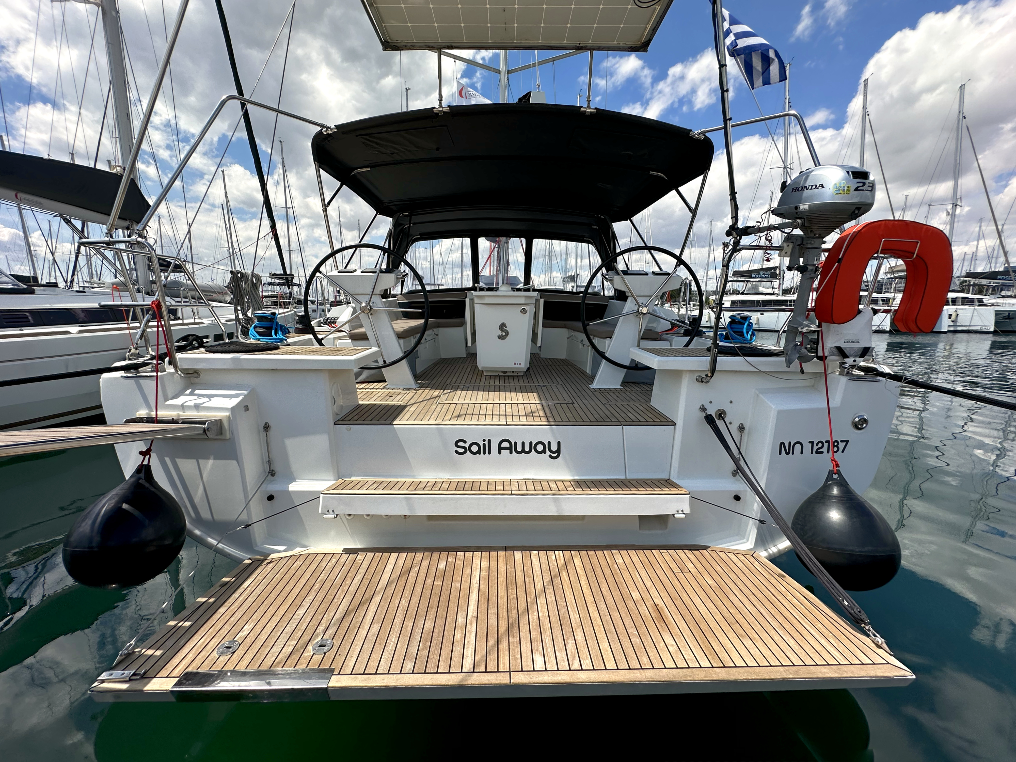 Sail Away (Refit 2025 - A/C - Electric Heads)