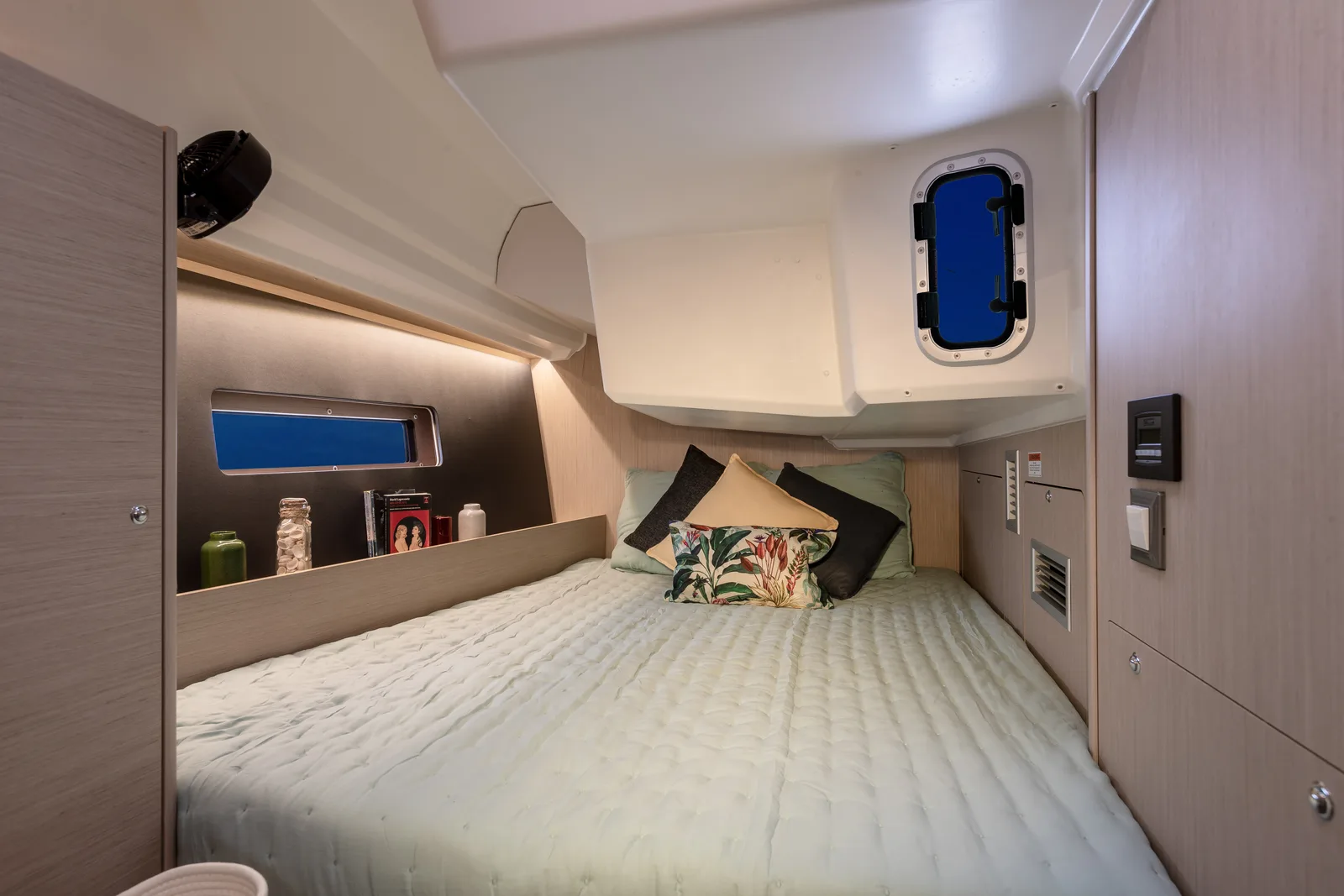 Sunsail 42 Premium