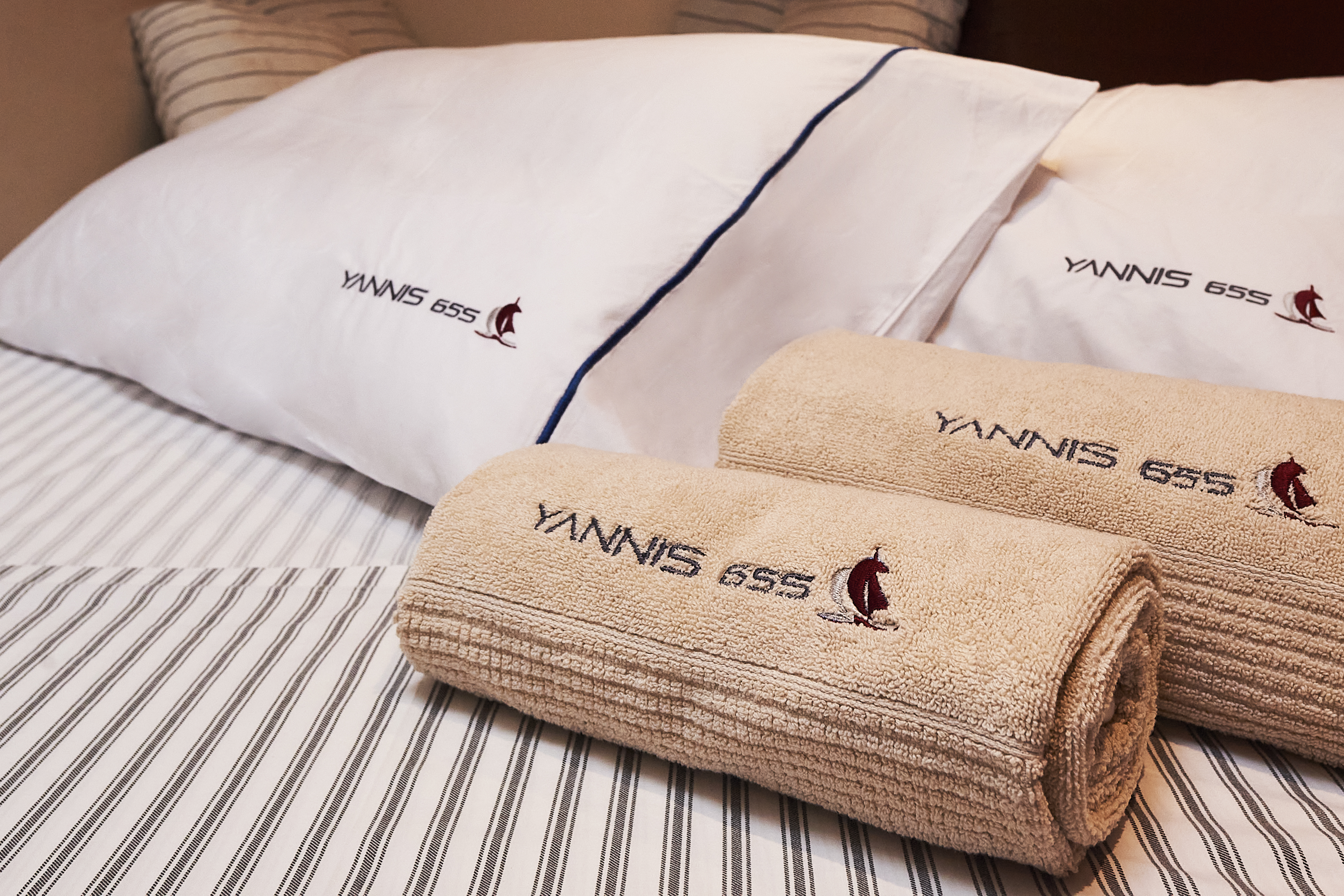Yannis 65 s