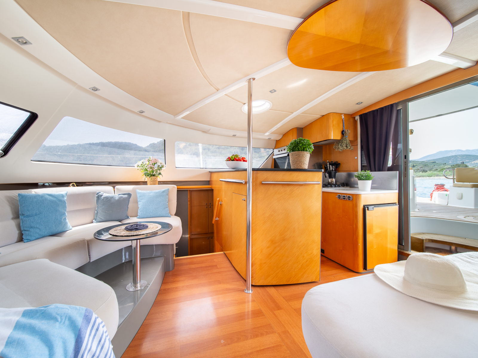 Zorba CAT Cabin 2