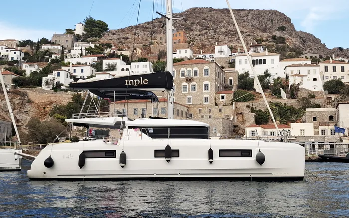 MPLE (air condition, generator, water maker) 