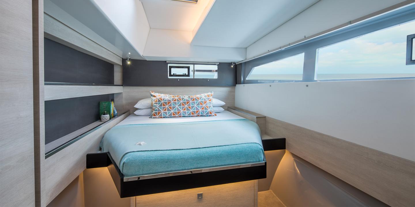 Moorings 5000 Crewed
