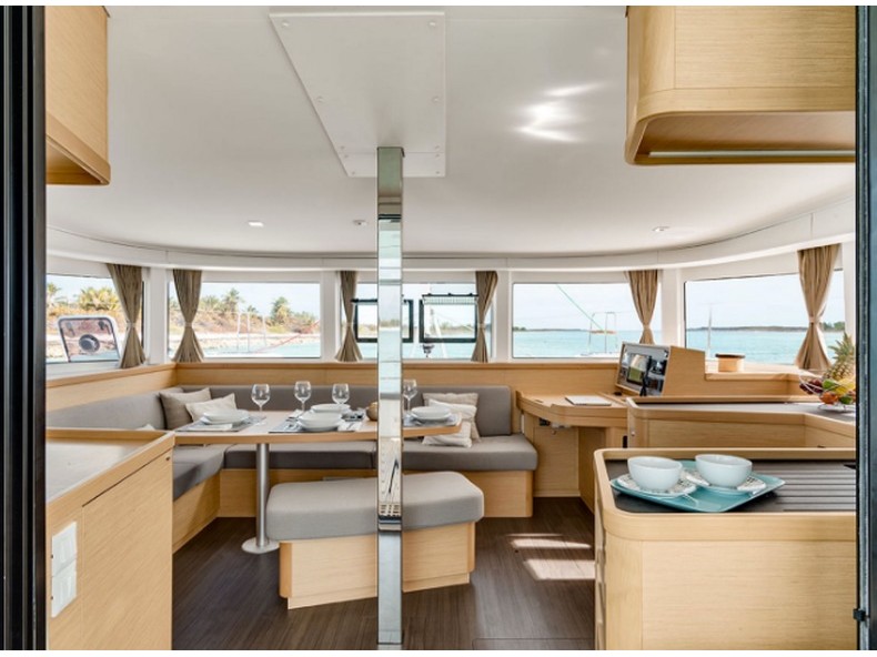 No Name: Master Cabin #1 (Cabin Charter 2 pax) FULLY CREWED, ALL EXPENSES