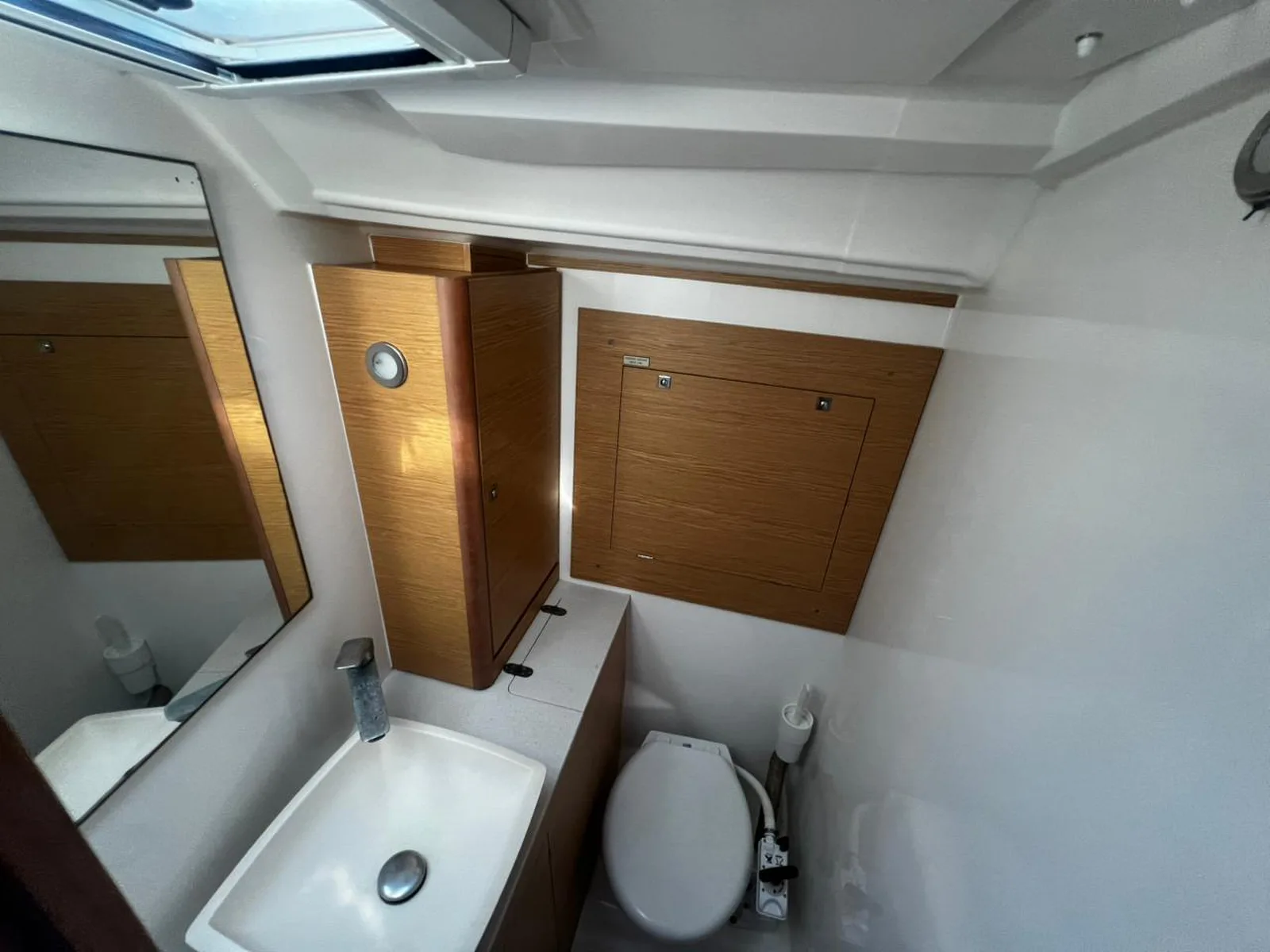 Maestro ( The boat is located in the Port of Sivota, Lefkada ) 