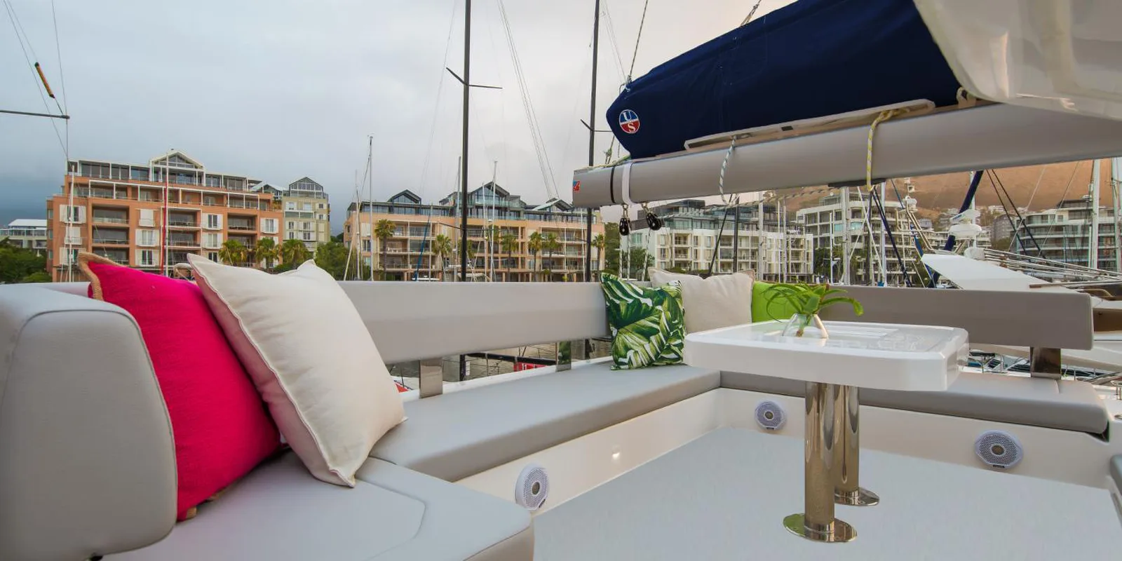 Moorings 4500L/10 Club