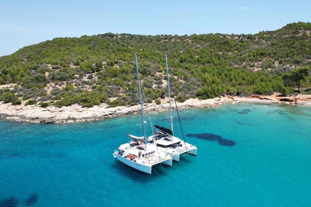 AEROPI  |⛵ VIP, Skippered Only, Watermaker, Generator, AC, BBQ