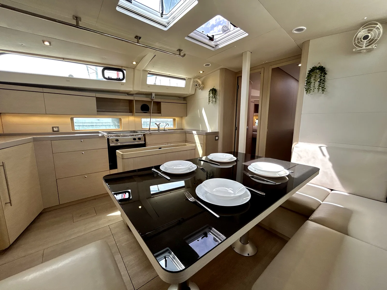 Capriccio (Refit 2025 - A/C - Generator - Electric Heads)