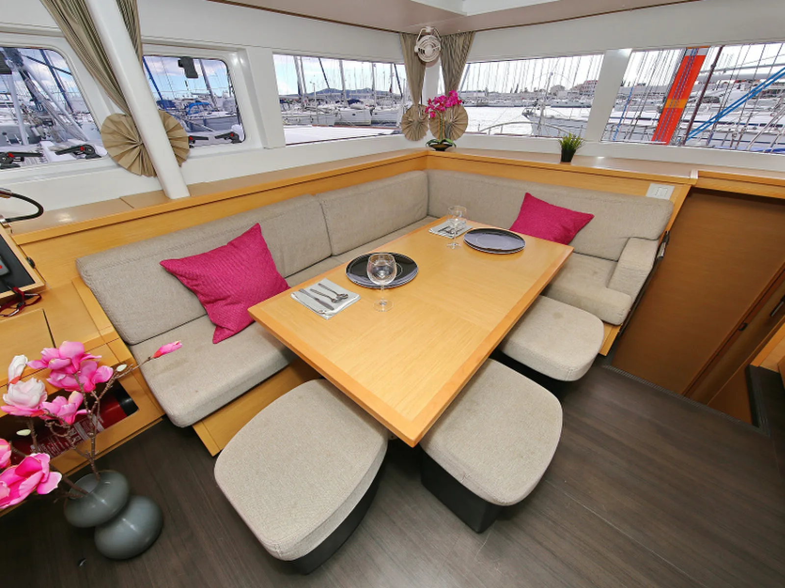 LADIES&GENTLEMEN