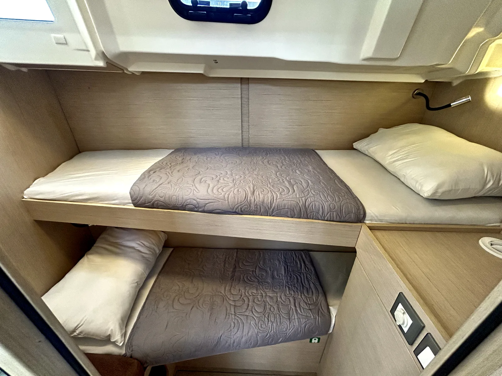 Capriccio (Refit 2025 - A/C - Generator - Electric Heads)