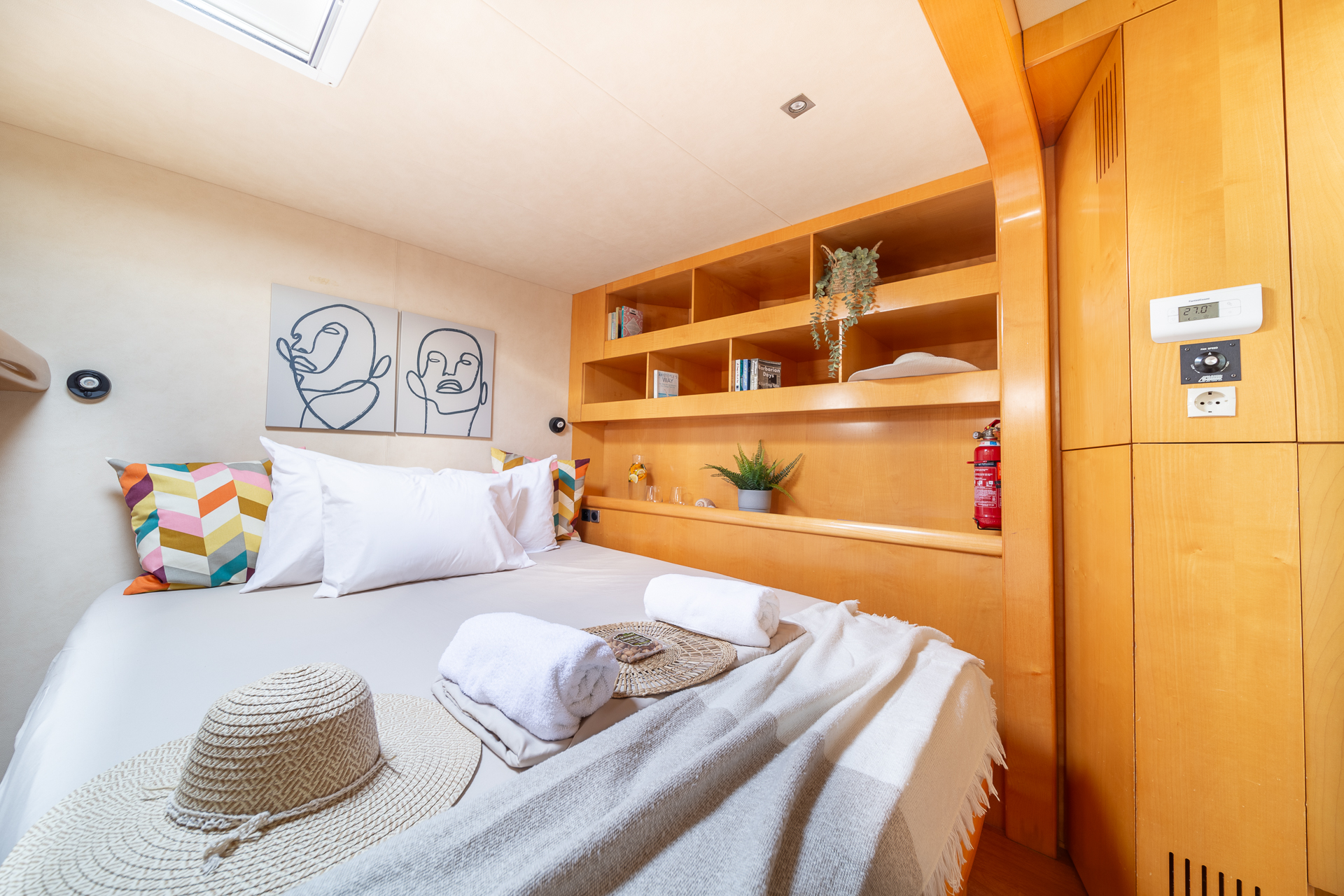 Zorba CAT Cabin 4