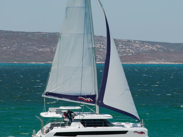 Moorings 4200/3 Exclusive Plus