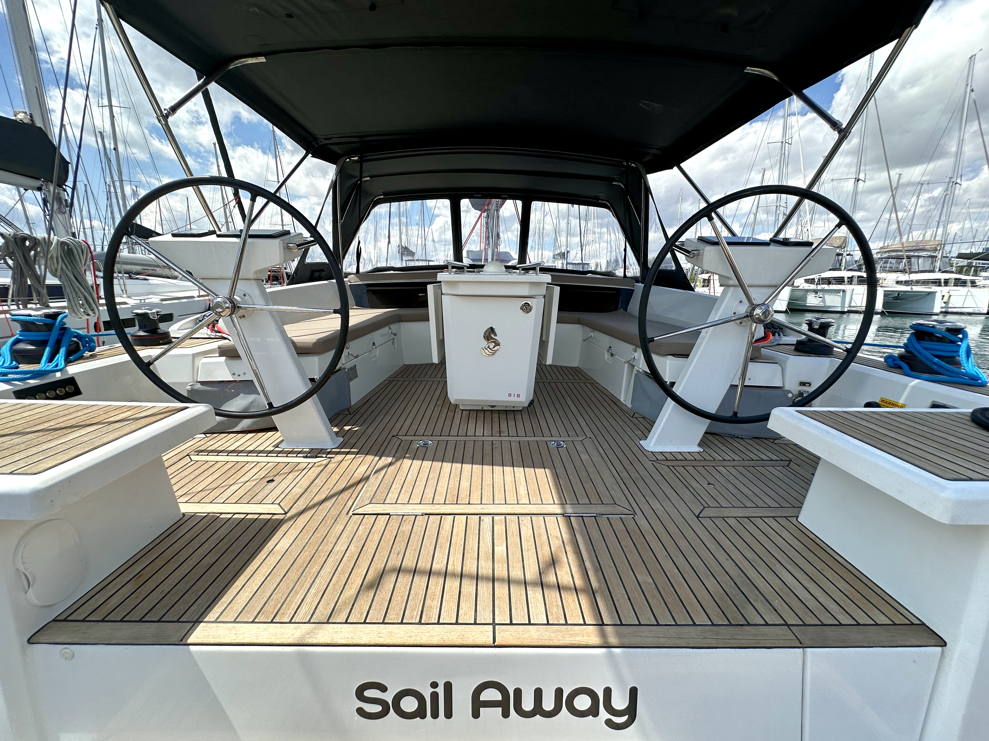 Sail Away (Refit 2025 - A/C - Electric Heads)