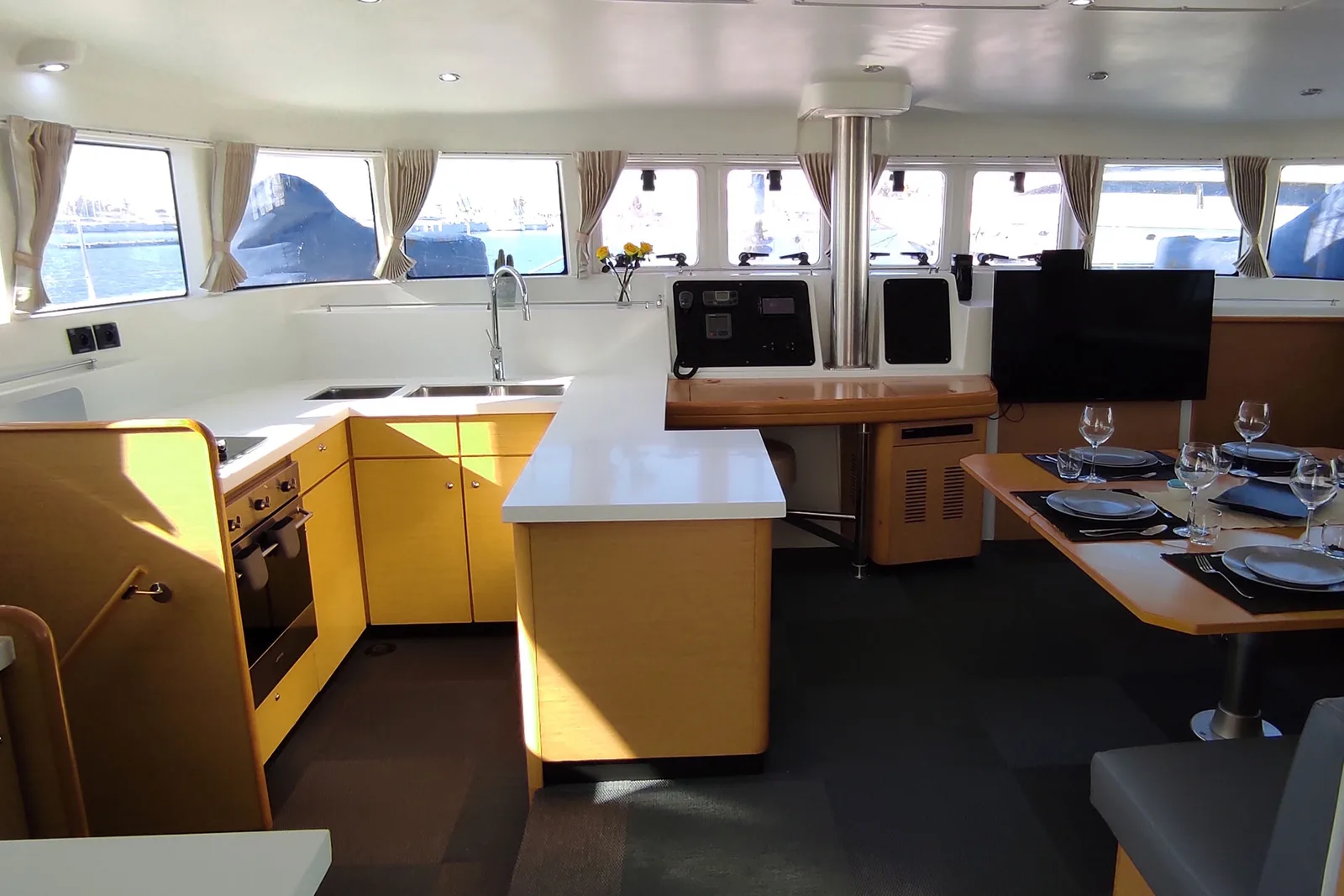 The Full House - (A/C - Generator - Refit 2021)