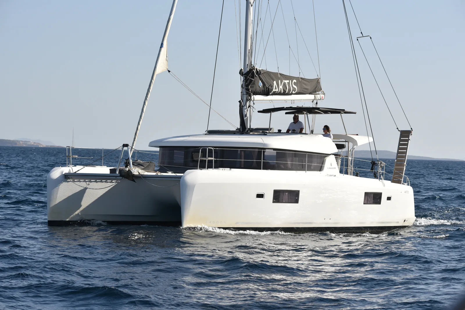 AKTIS (air condition, generator, watermaker)
