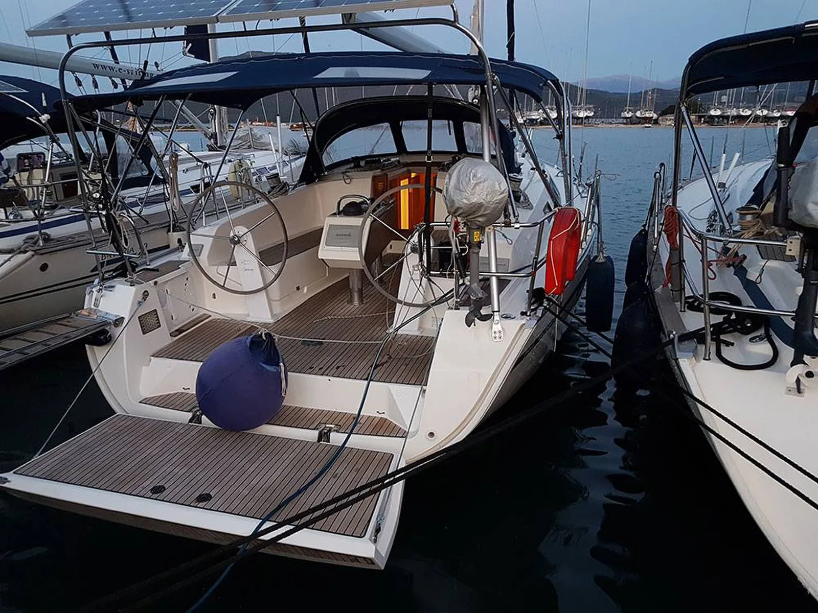 Bavaria cr 41 Marea with bow thruster