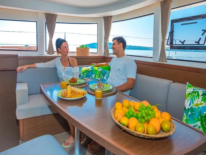 SEA VOYAGER 