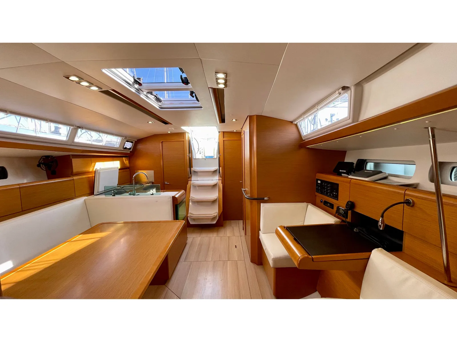 Amelie (Refit 2022)