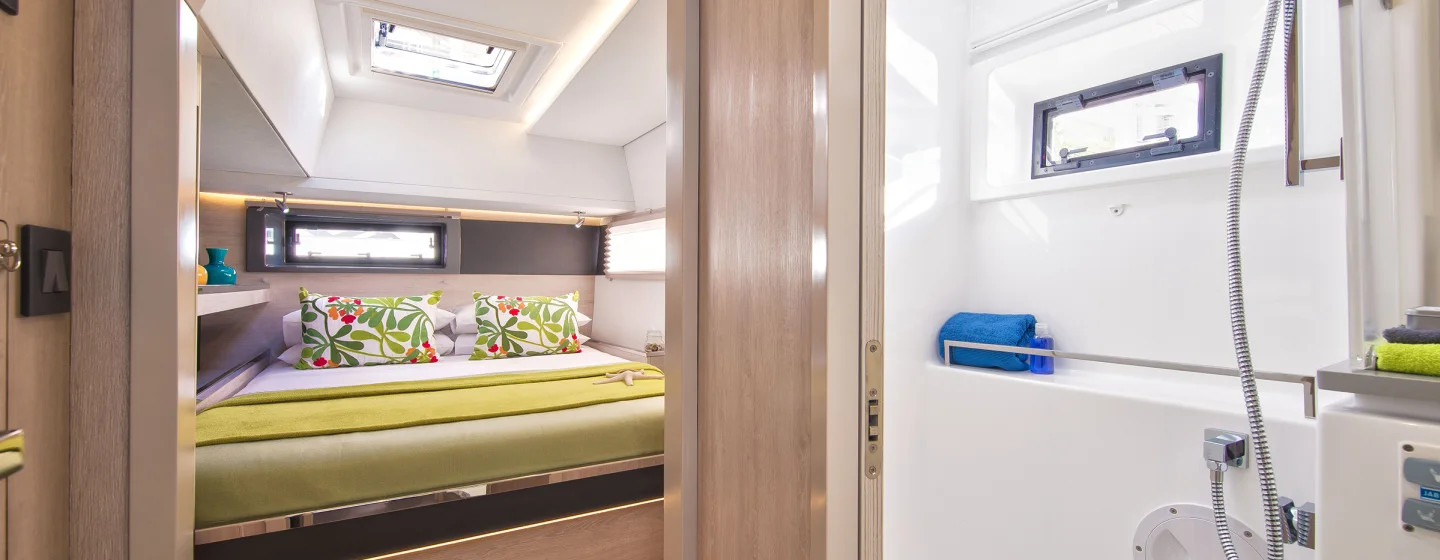 Moorings 4500L/10 Crewed