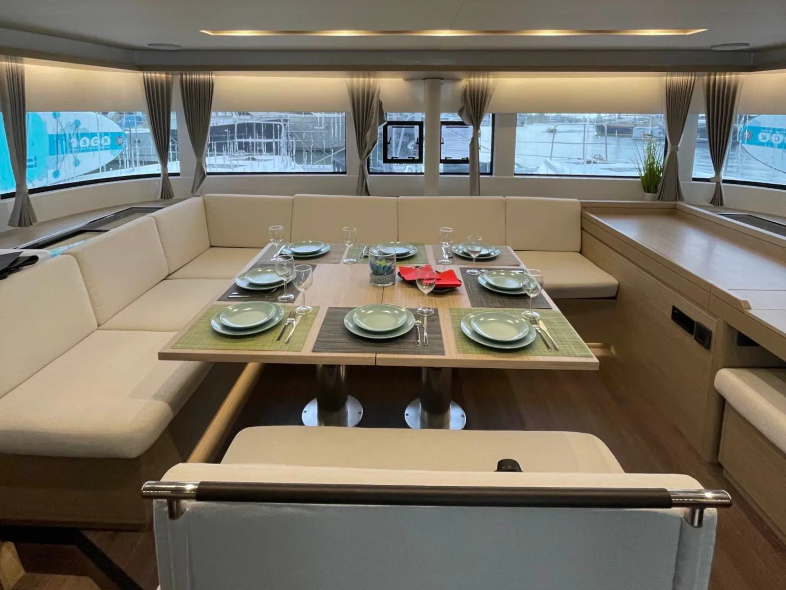 AEGEUS (A/C, Gen, W.Maker, Teak cockpit, underwater lights)