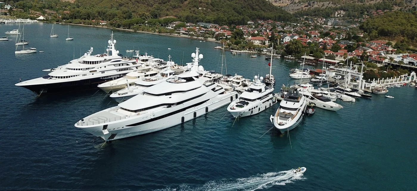 Why Choose Luxury Yacht Charter in Türkiye?