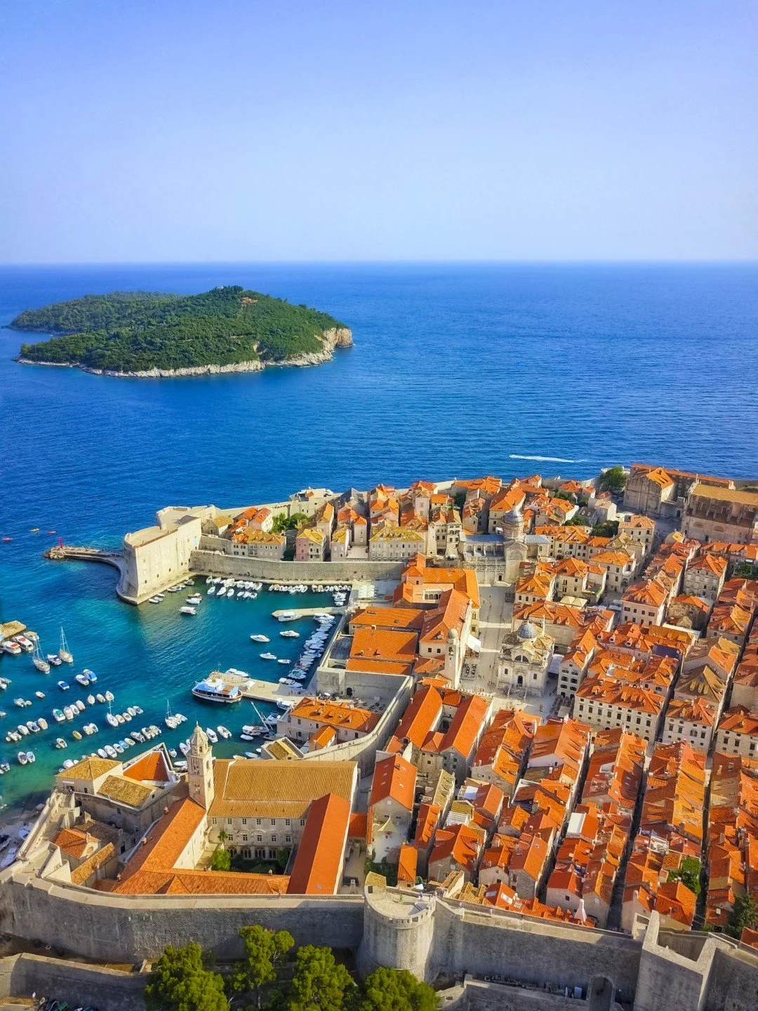Why Is Dubrovnik the Right Starting Point for a Yacht Charter Holiday?
